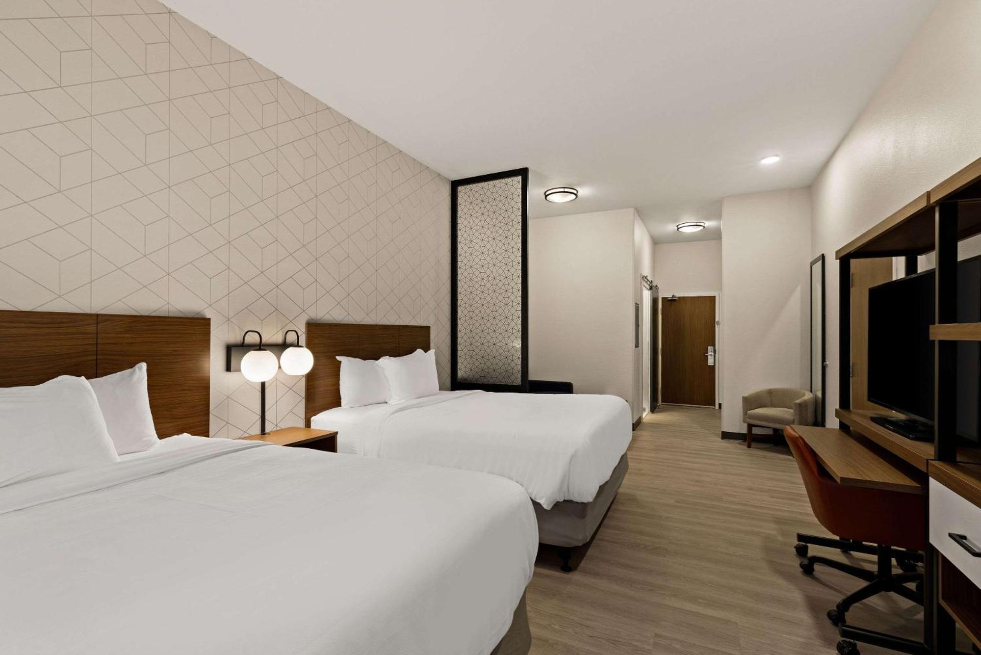 Everhome Suites El Paso Airport Near Fort Bliss Loma Terrace Экстерьер фото