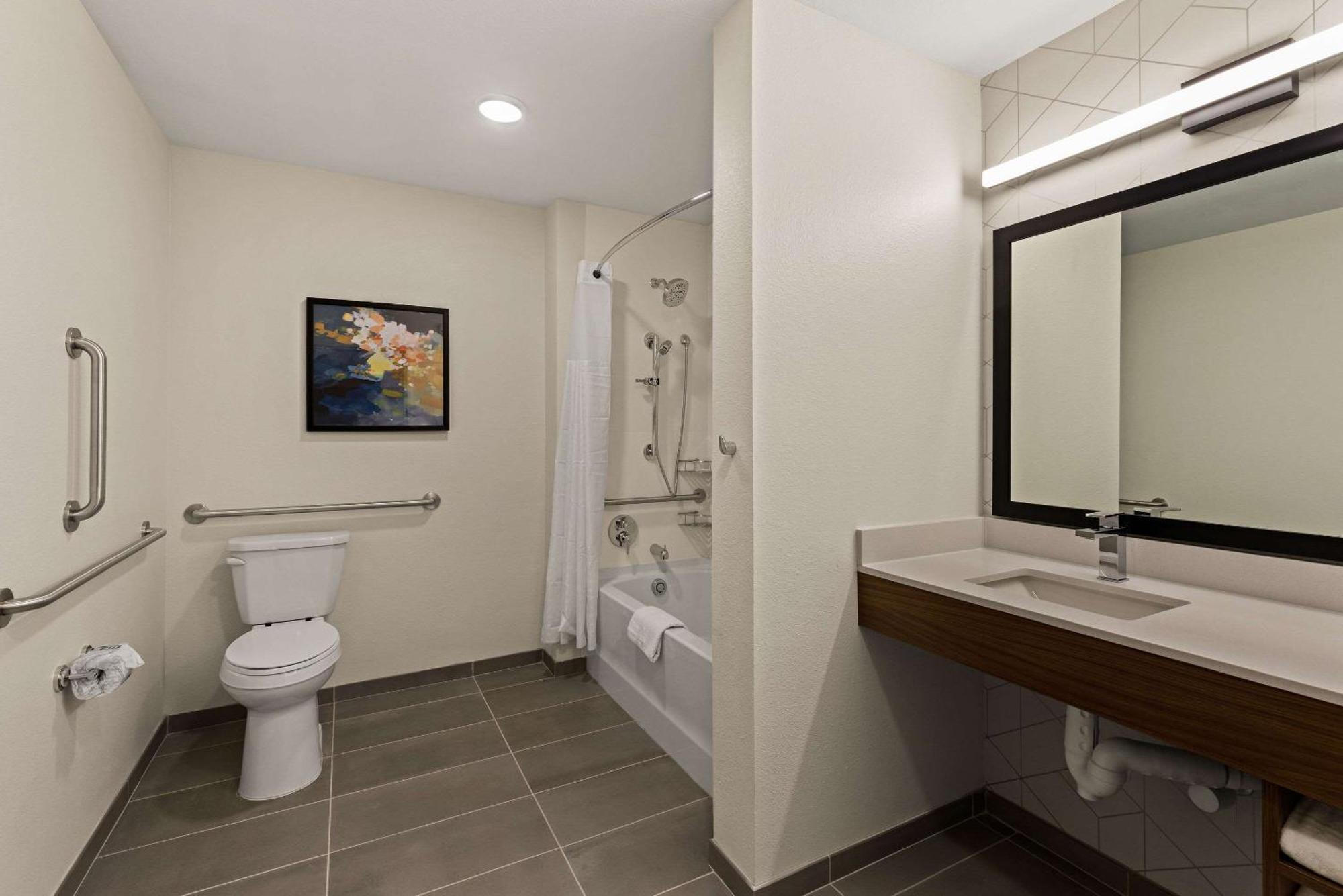 Everhome Suites El Paso Airport Near Fort Bliss Loma Terrace Экстерьер фото
